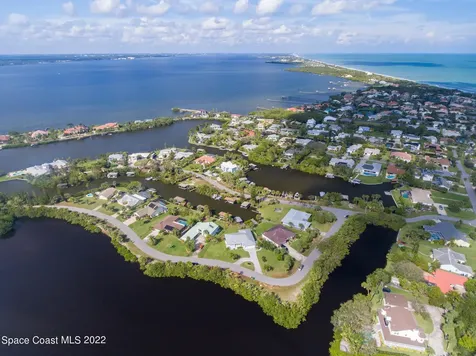380 Lakeview Drive Melbourne Beach FL 32951