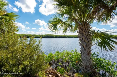 380 Lakeview Drive Melbourne Beach FL 32951
