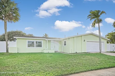 915 Bluewater Drive Indian Harbour Beach FL 32937