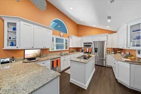 2076 S Courtenay Parkway Merritt Island FL 32952