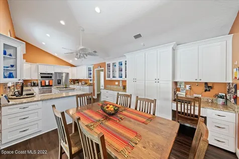 2076 S Courtenay Parkway Merritt Island FL 32952