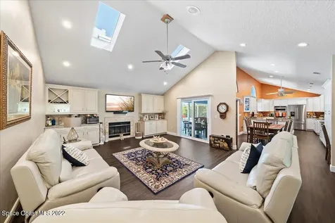 2076 S Courtenay Parkway Merritt Island FL 32952