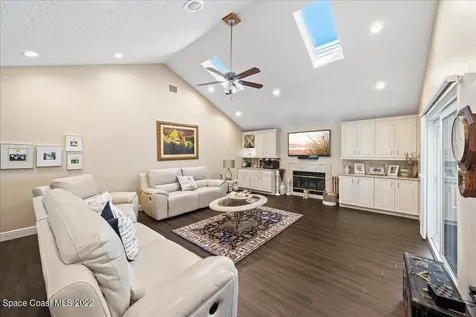 2076 S Courtenay Parkway Merritt Island FL 32952