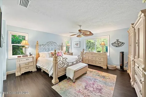 2076 S Courtenay Parkway Merritt Island FL 32952
