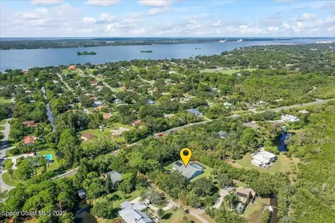 2076 S Courtenay Parkway Merritt Island FL 32952