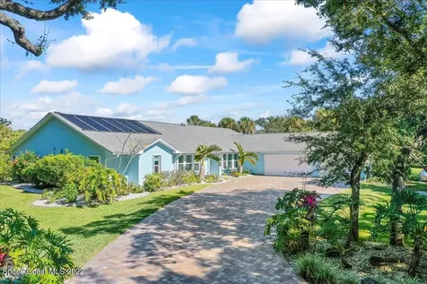 2076 S Courtenay Parkway Merritt Island FL 32952