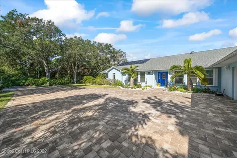 2076 S Courtenay Parkway Merritt Island FL 32952