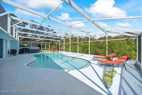 2076 S Courtenay Parkway Merritt Island FL 32952