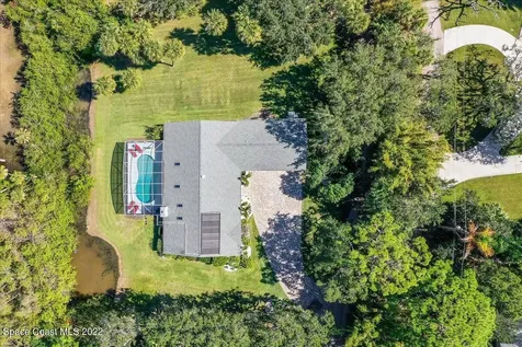 2076 S Courtenay Parkway Merritt Island FL 32952