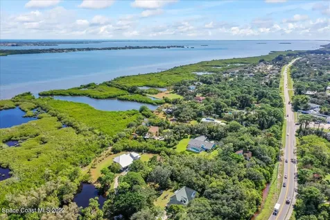 2076 S Courtenay Parkway Merritt Island FL 32952
