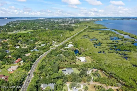 2076 S Courtenay Parkway Merritt Island FL 32952