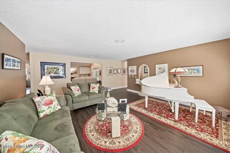 2076 S Courtenay Parkway Merritt Island FL 32952