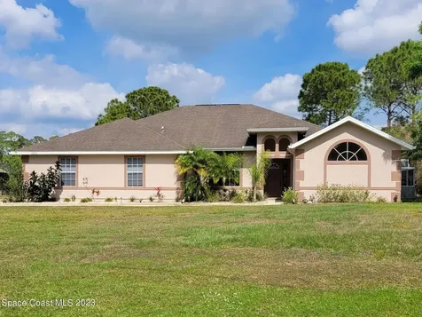 2820 Night Heron Drive Mims FL 32754