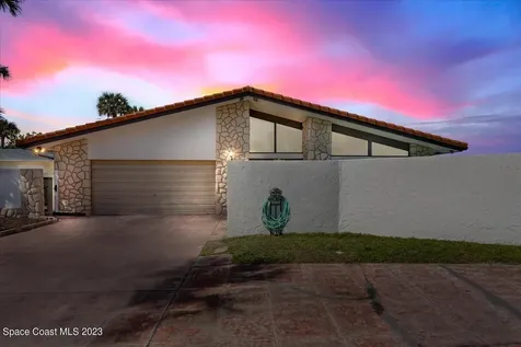 200 Rose Drive Cocoa Beach FL 32931