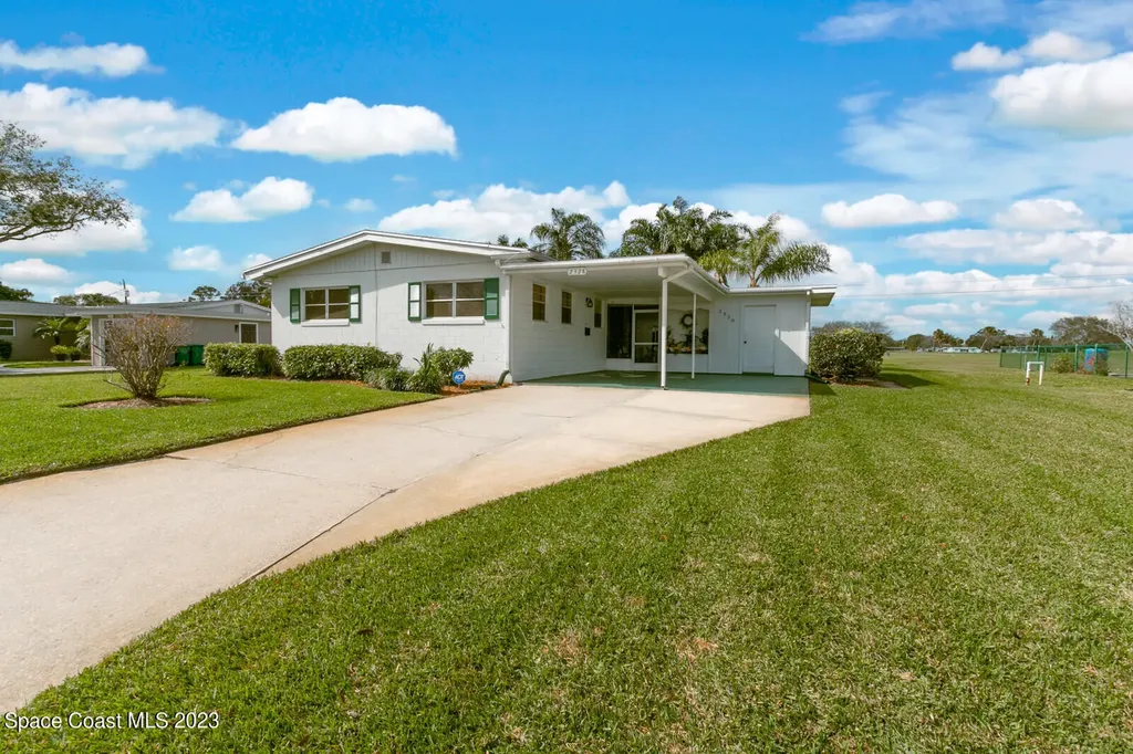 2328 S Fairway Drive Melbourne FL 32901