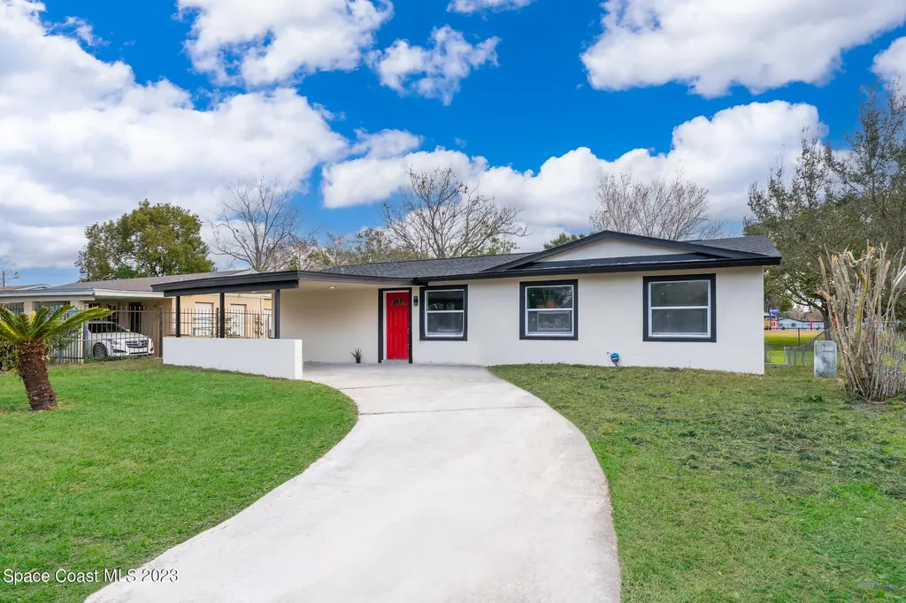 2039 Ravenall Avenue Orlando FL 32811