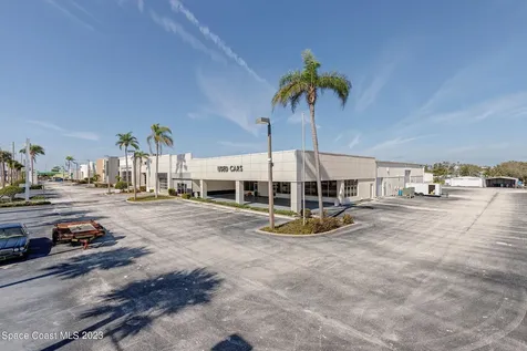 1850 E Merritt Island Causeway Merritt Island FL 32952