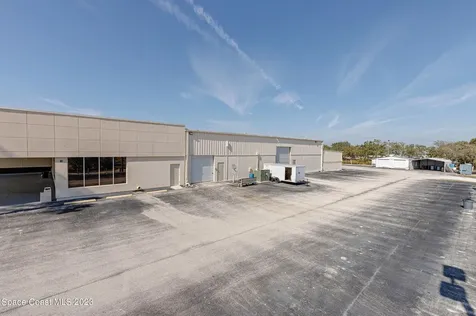 1850 E Merritt Island Causeway Merritt Island FL 32952