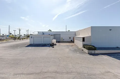 1850 E Merritt Island Causeway Merritt Island FL 32952