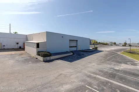 1850 E Merritt Island Causeway Merritt Island FL 32952