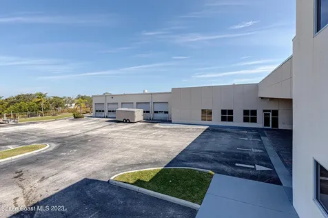 1850 E Merritt Island Causeway Merritt Island FL 32952