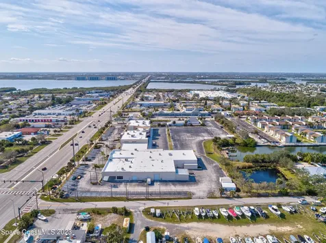 1850 E Merritt Island Causeway Merritt Island FL 32952