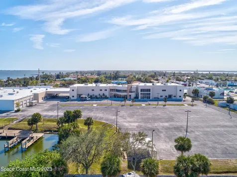 1850 E Merritt Island Causeway Merritt Island FL 32952