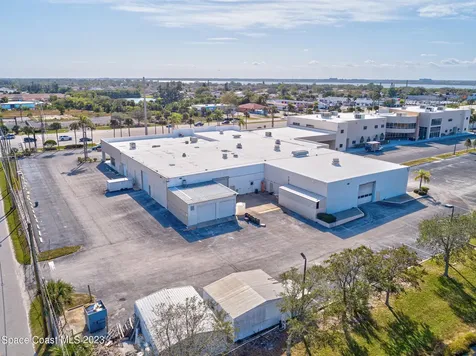 1850 E Merritt Island Causeway Merritt Island FL 32952