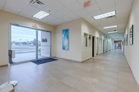 1850 E Merritt Island Causeway Merritt Island FL 32952