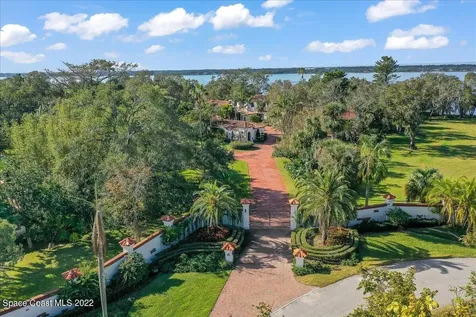 205 Hacienda Drive Merritt Island FL 32952