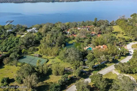 205 Hacienda Drive Merritt Island FL 32952