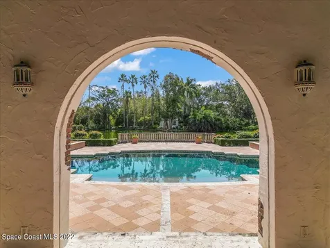 205 Hacienda Drive Merritt Island FL 32952