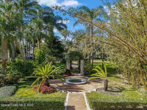 205 Hacienda Drive Merritt Island FL 32952