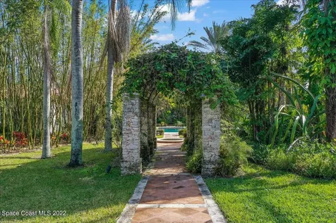 205 Hacienda Drive Merritt Island FL 32952