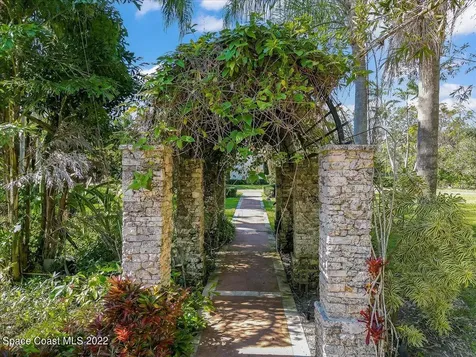 205 Hacienda Drive Merritt Island FL 32952