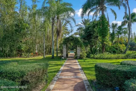 205 Hacienda Drive Merritt Island FL 32952