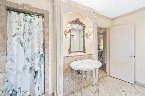 633 Franklyn Avenue Indialantic FL 32903