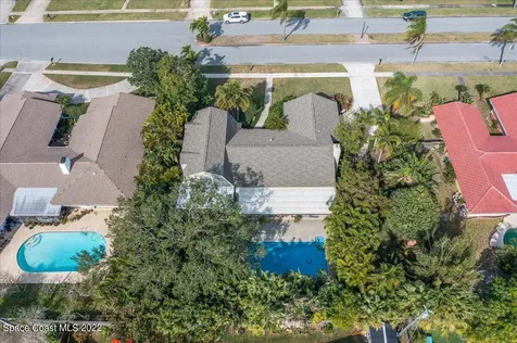 633 Franklyn Avenue Indialantic FL 32903