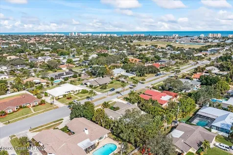 633 Franklyn Avenue Indialantic FL 32903