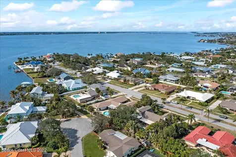 633 Franklyn Avenue Indialantic FL 32903