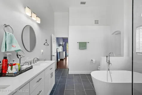 1130 Mina Avenue NE Palm Bay FL 32907