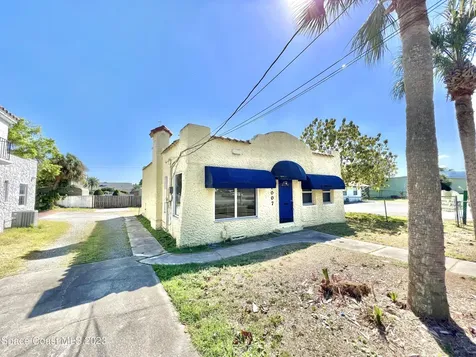 1007 S Washington Avenue Titusville FL 32780