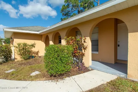 439 Stendal Road NW Palm Bay FL 32907