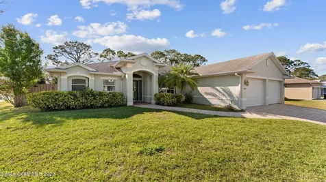 102 Donna Road NE Palm Bay FL 32907
