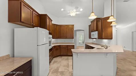 102 Donna Road NE Palm Bay FL 32907