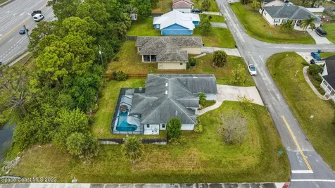 102 Donna Road NE Palm Bay FL 32907