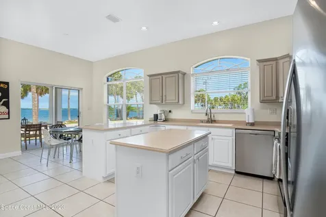 3435 Indian River Drive Cocoa FL 32926