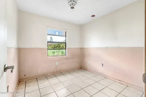 157 Goldcoast Road NE Palm Bay FL 32907