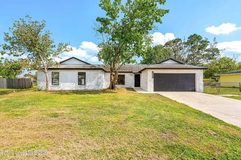 157 Goldcoast Road NE Palm Bay FL 32907