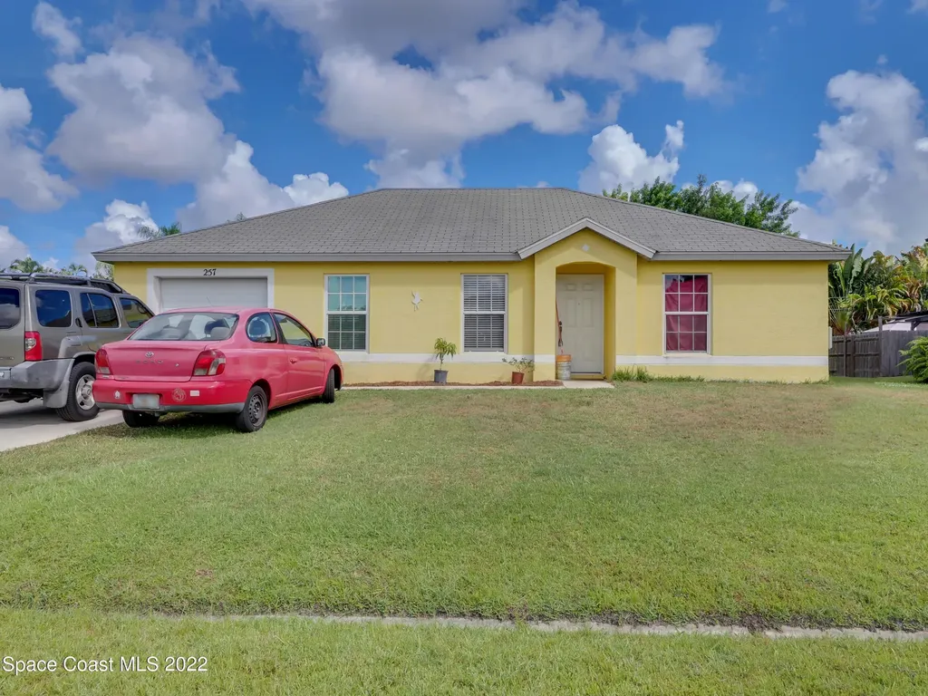 257 SW Pagoda Terrace Port St. Lucie FL 34984